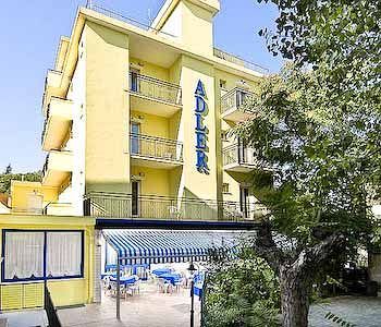 Hotel Adler Riccione Esterno foto