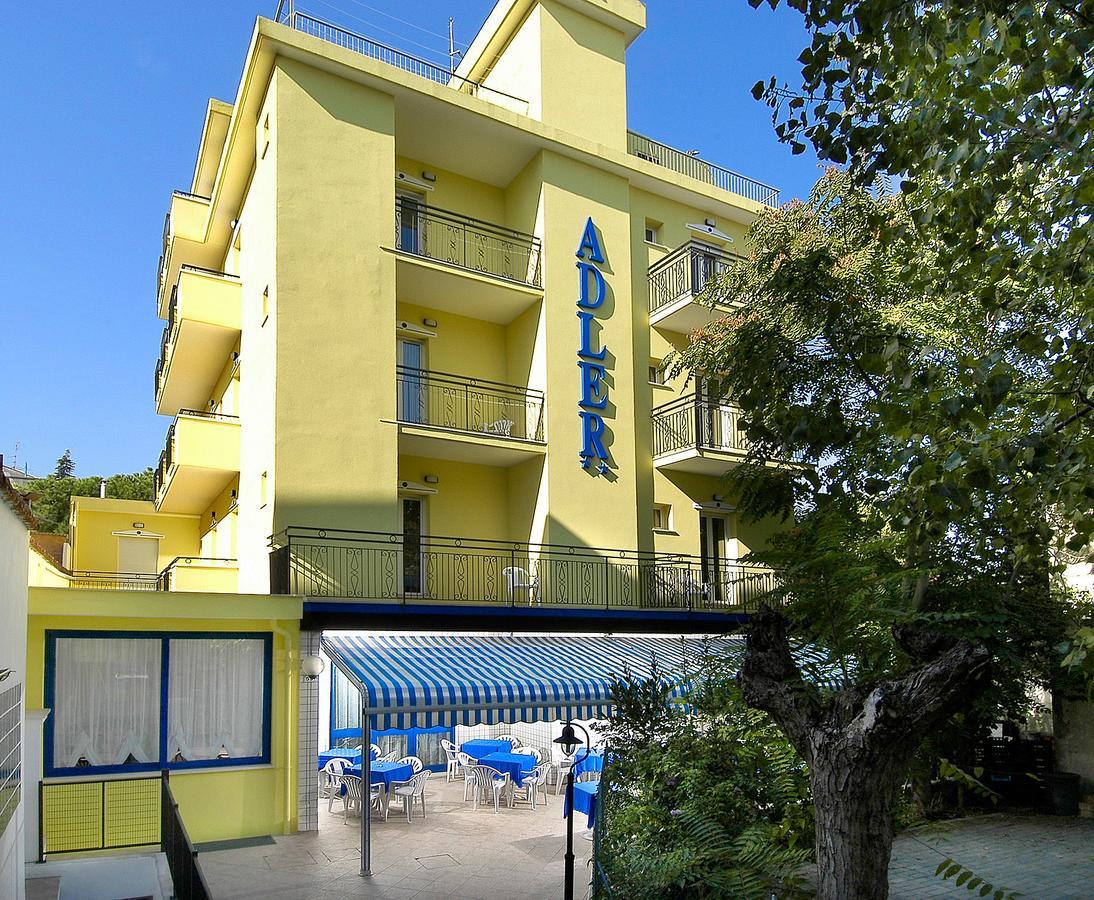 Hotel Adler Riccione Esterno foto